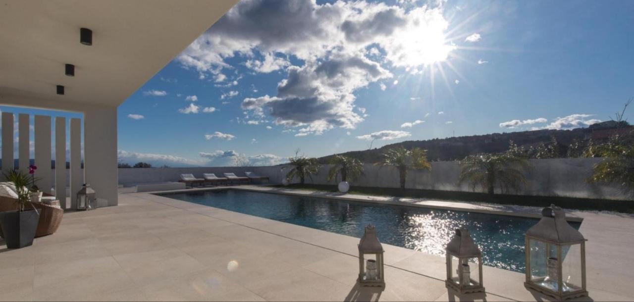 Villa Milly Vrh  エクステリア 写真