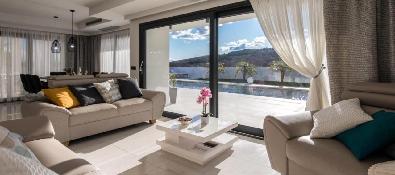 Villa Milly Vrh  エクステリア 写真